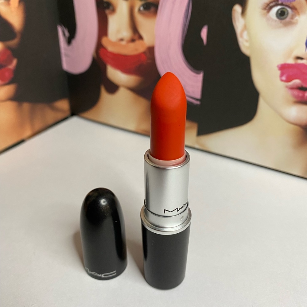 MAC Matte Lipstick in So Chaud